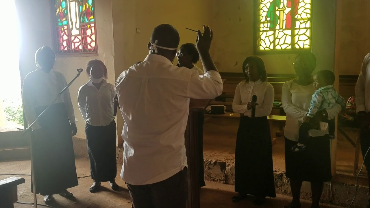 Maestro Nathan Menye : Kyrie messe Herz jezu par le Choeur des Anges ( Acapela )