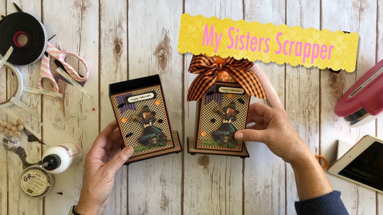 #SimplyG45 Halloween in Wonderland Treat Holder