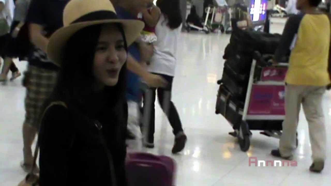 130413 - Aom Sushar @ SVNP Airport (Go to Japan)
