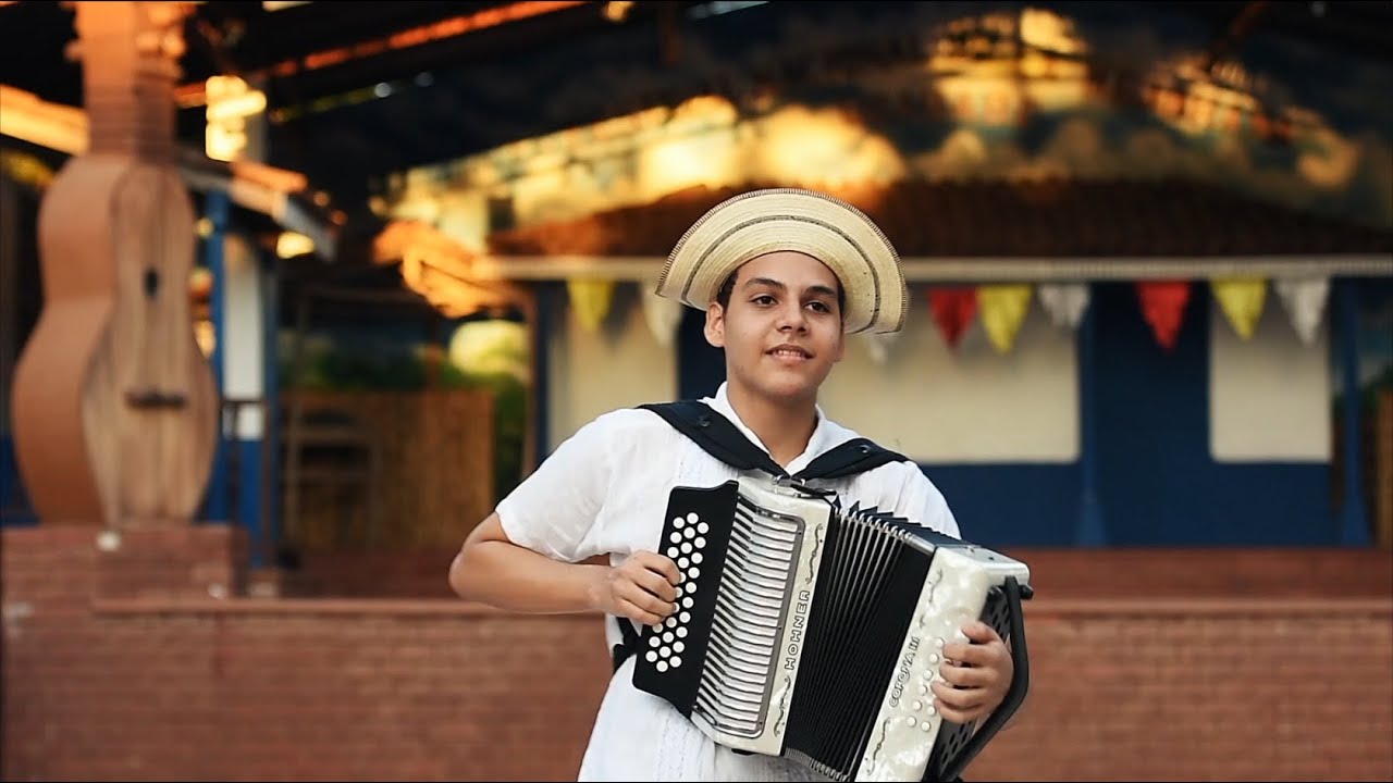 EXTRAÑANDO EL FESTIVAL - LUCHO DE SEDAS (VIDEO OFICIAL)
