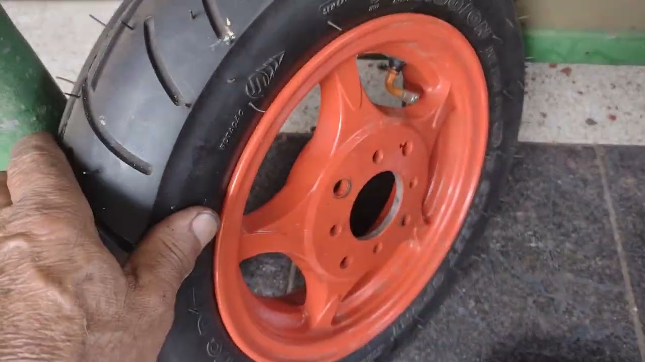 Diferencial e motor de moto  no trenzinho de 4 rodas 
