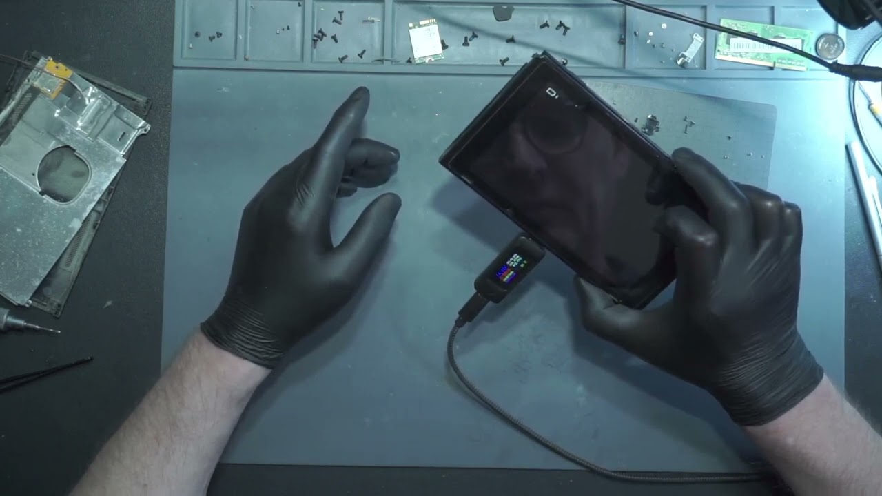 Nintendo Switch connettore di carica messo male