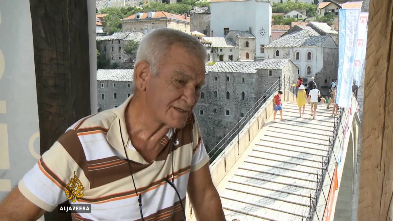 Tradicionalni skokovi sa Starog mosta - Al Jazeera Balkans