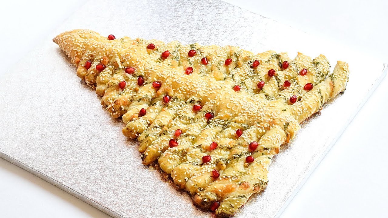 🎄НОВОГОДНЯЯ ЁЛКА из слоеного теста 🌟 ГОРЯЧАЯ ЗАКУСКА 🌟 БЫСТРО 🌟  ВКУСНО 🌟 ПРАЗДНИЧНО.