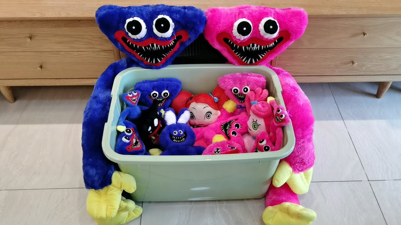 Packing a Fake Huggy Wuggy Plush Toys Order - Poppy Playtime Toys Collection