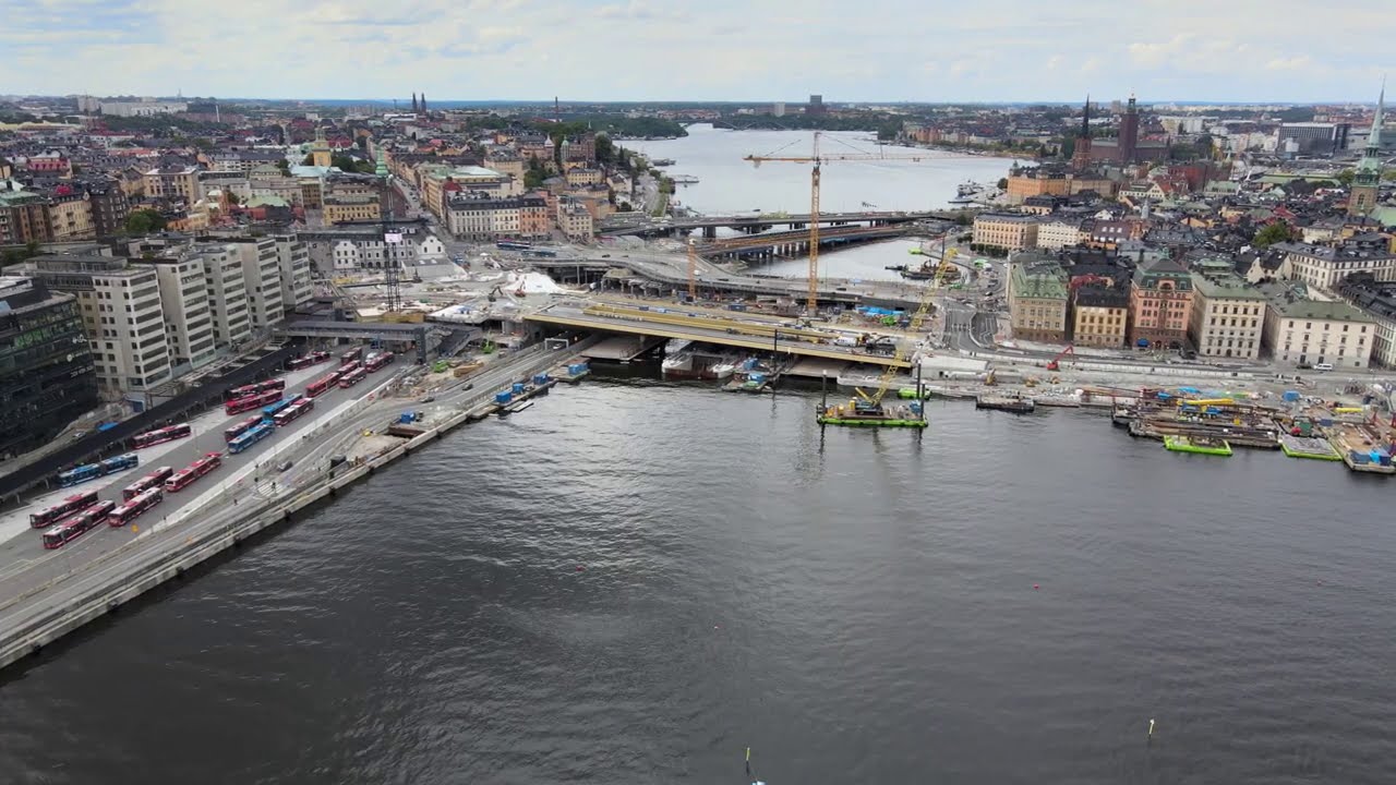 Stockholm, Gröna Lund, Guldbron