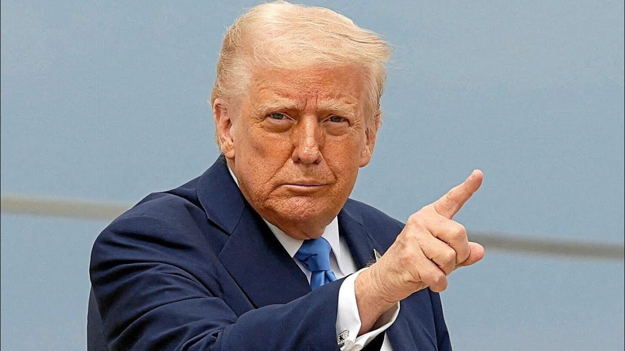 Trump a perdu la guerre il demande de l’aide à Emmanuel Macron 