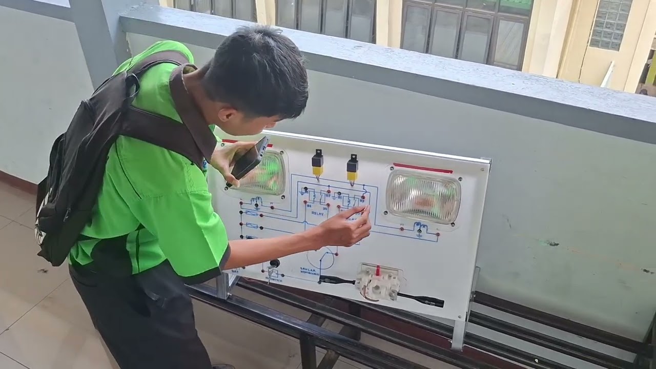 Video presentasi Kelompok 2 UJIAN PSAJ (MAPEL B. JAWA & INFORMATIKA) 