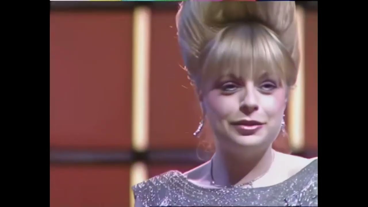 Mari Wilson Just What I Always Wanted TV Performance