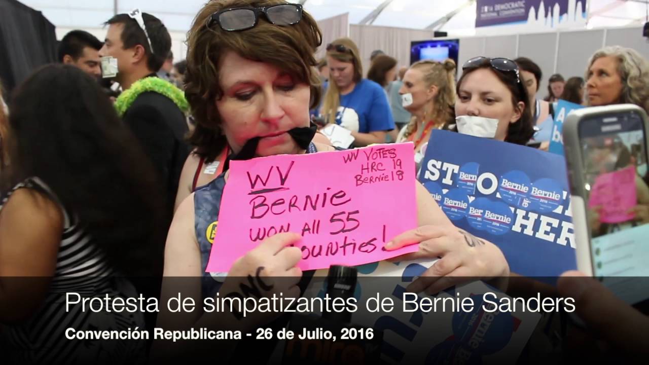 Convenci&oacute;n Dem&oacute;crata: Partidario de Sanders hace protesta muda