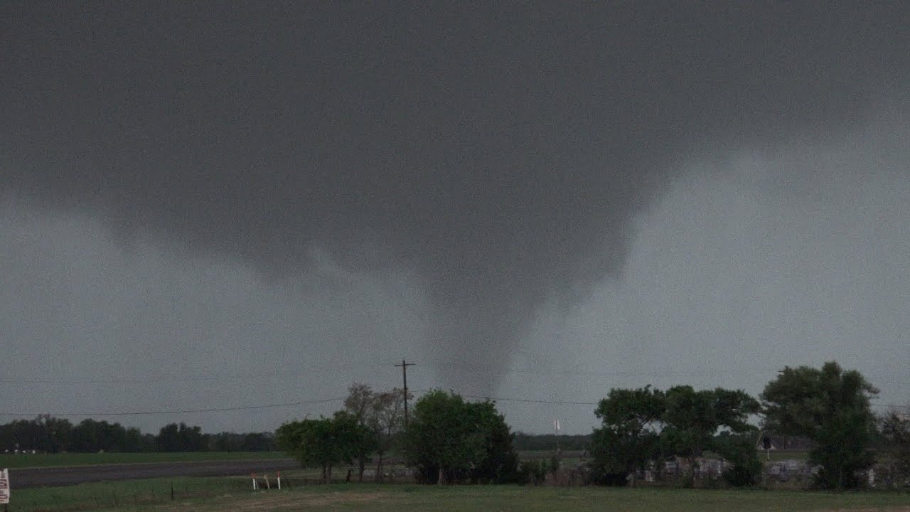 Tornadic Supercells in Western Arkansas/Central Texas - April 11-12, 2022