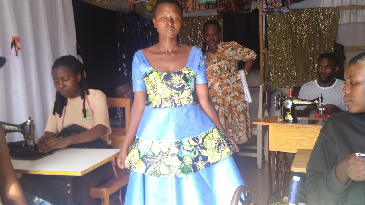 Abanyeshuri ba Lucie fashion Bazi kudoda neza mukurikire murebe iyi kanzu