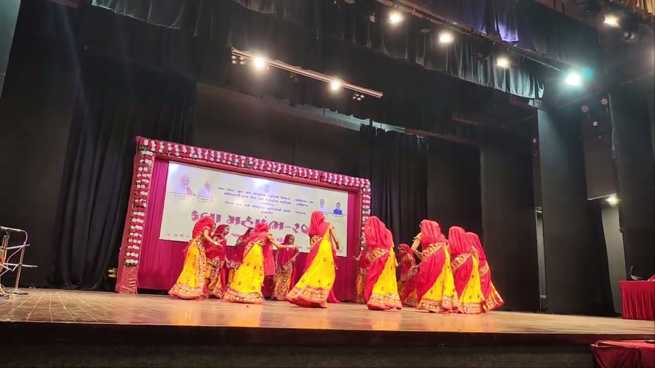 કલા મહાકુંભ 2025/ 26 રાસ  જિલ્લા કક્ષા ( હિરપરા કન્યા વિદ્યાલય કાલાવડ)