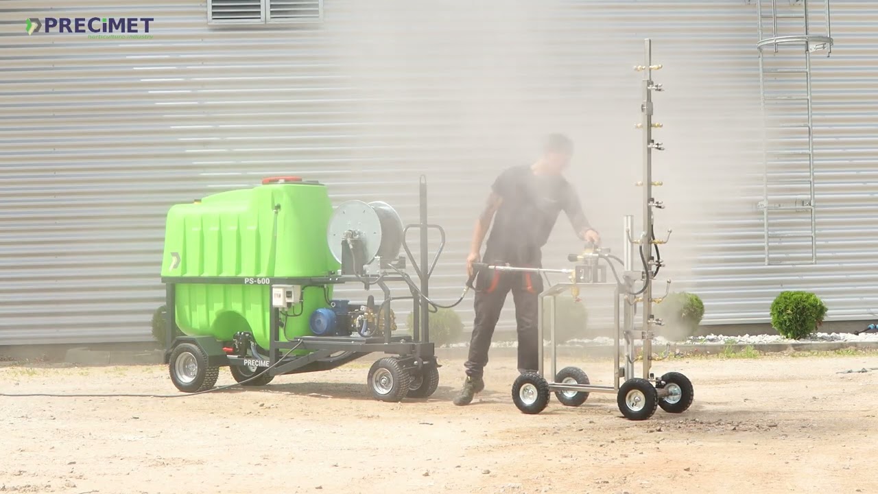 PS-600 sprayer and LM-02 manual spraying mast / Opryskiwacz wysokociśnieniowy PS-600 i lanca LM-02