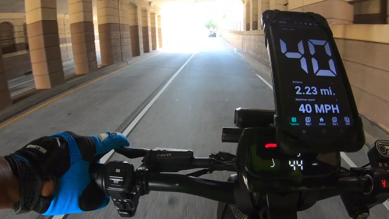 Riding my Nanrobot D6+ home from work  15