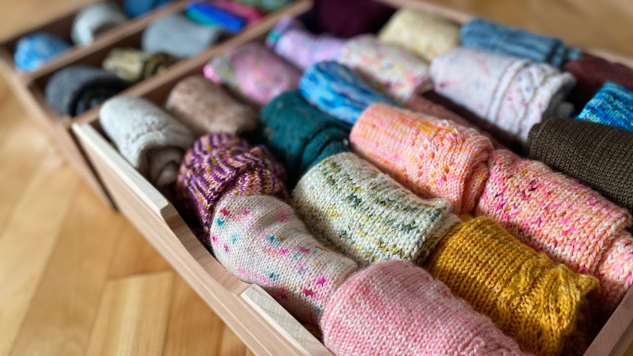 A look into my 2021 sock knitting drawer | Twin Stitches Designs