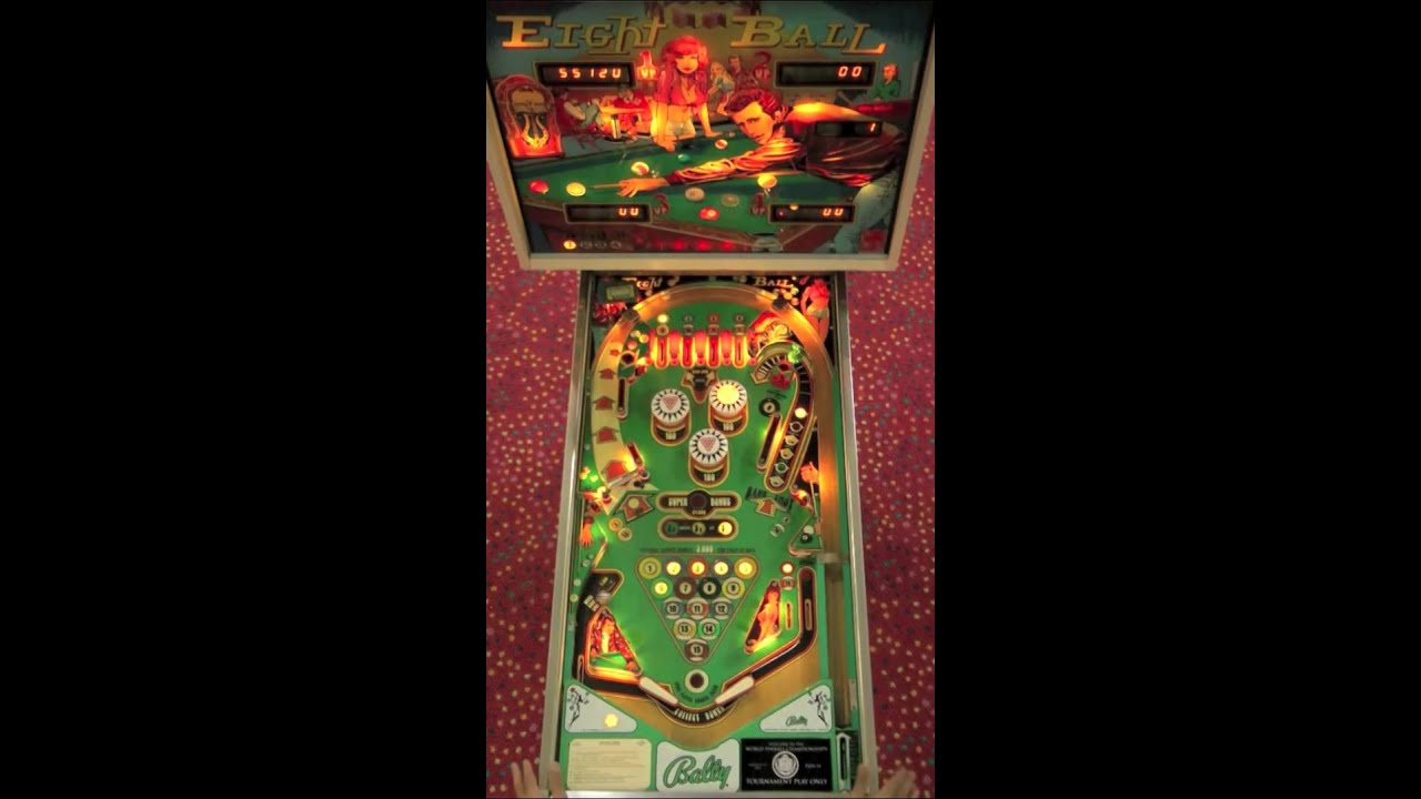 Eight Ball Pinball Gameplay