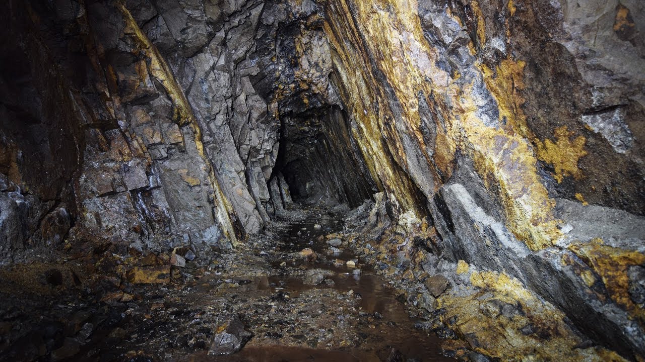 Exploring the Abandoned Mountain View Mine