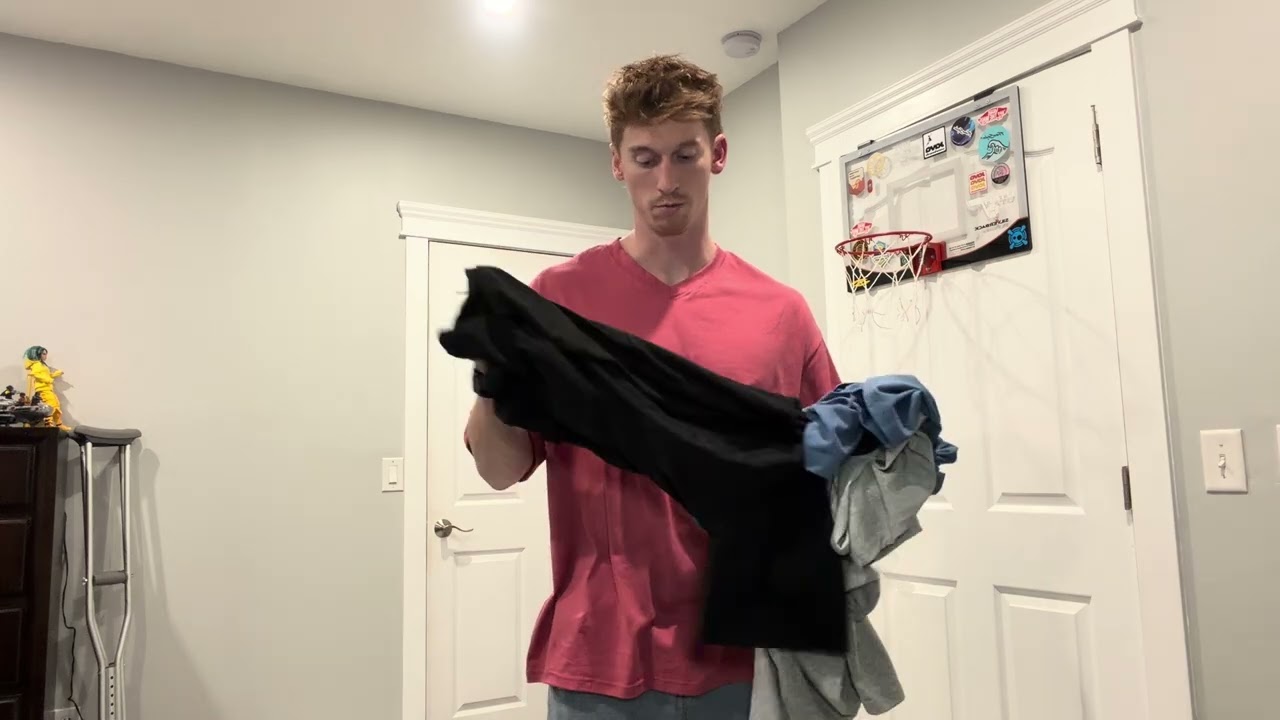 How it Fits (August Alley 4 Pack Oversized Tees)