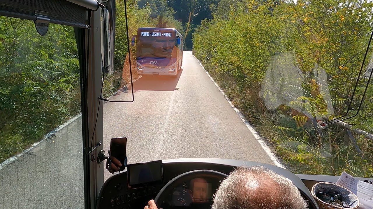 INSANE BUS DRIVING SKILLS - Mount Vesuvius downhill 4K60 (Naples)
