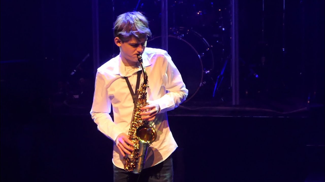 Hey Jude - Epic Saxophone Version!