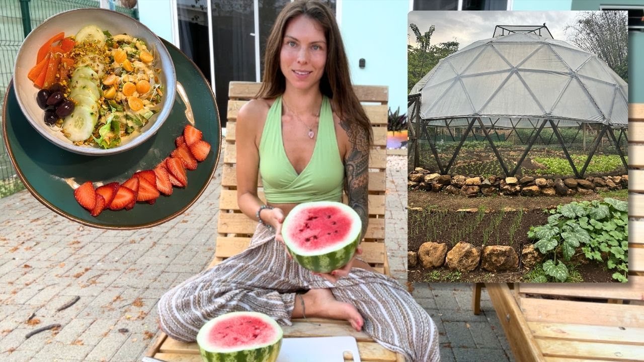 RAW VEGAN IN COSTA RICA | ECO VILLAGE TOUR | DELICIOUS TROPICAL FRUITS | PART 4