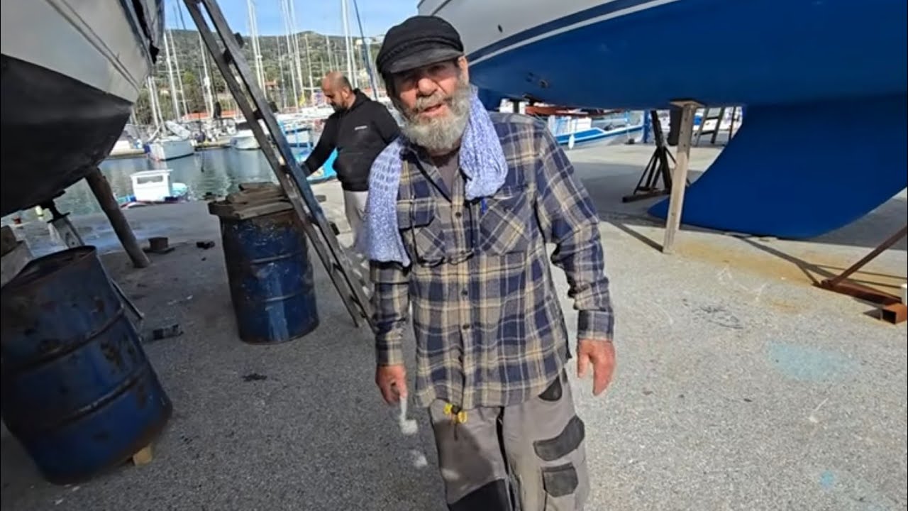 Το καΐκι του Μπράσκη Αγία Ειρήνη για 51η φορά  στη στεριά | κλοπή σκάφους στο Πυθαγόρειο 