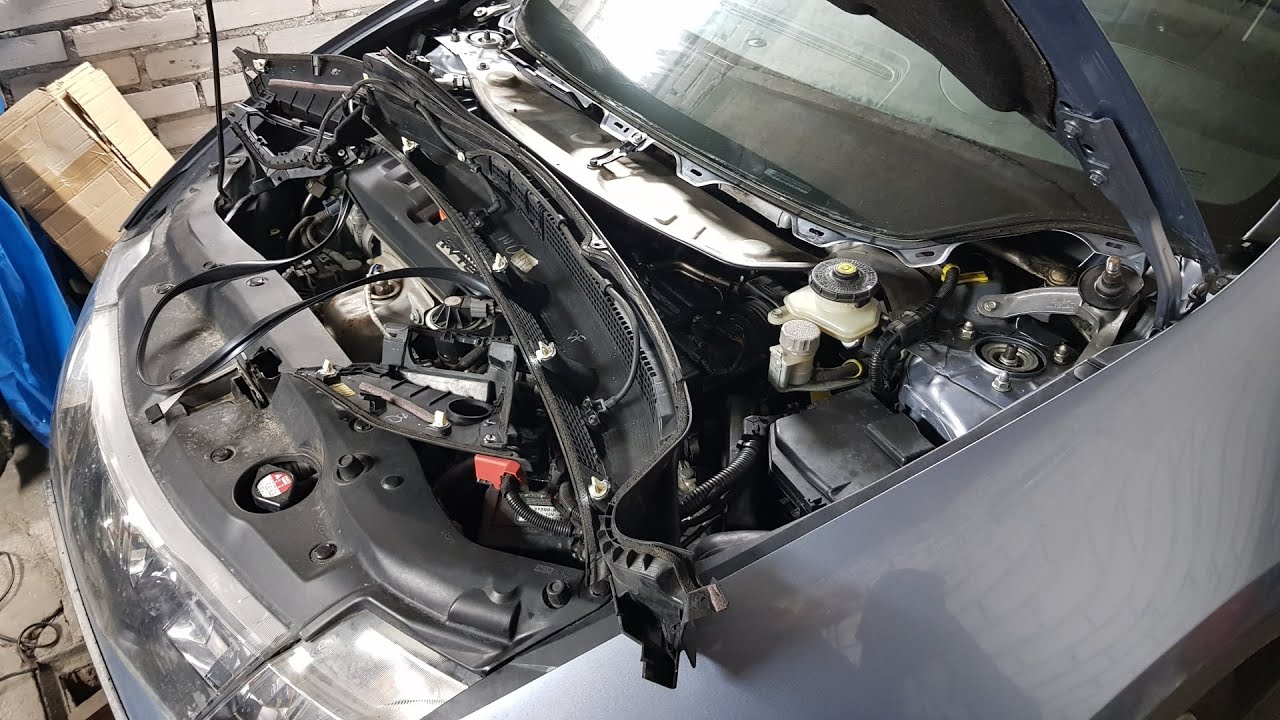 Demontaż i wyciszenie podszybia Honda Civic VIII 5D UFO 2006-2011