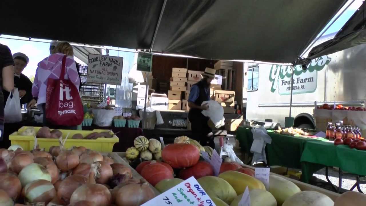 AMISH / MENNONITES FARMERS MARKET IN PENNSYLVANIA LANCASTER COUNTY, THE OLDEST.