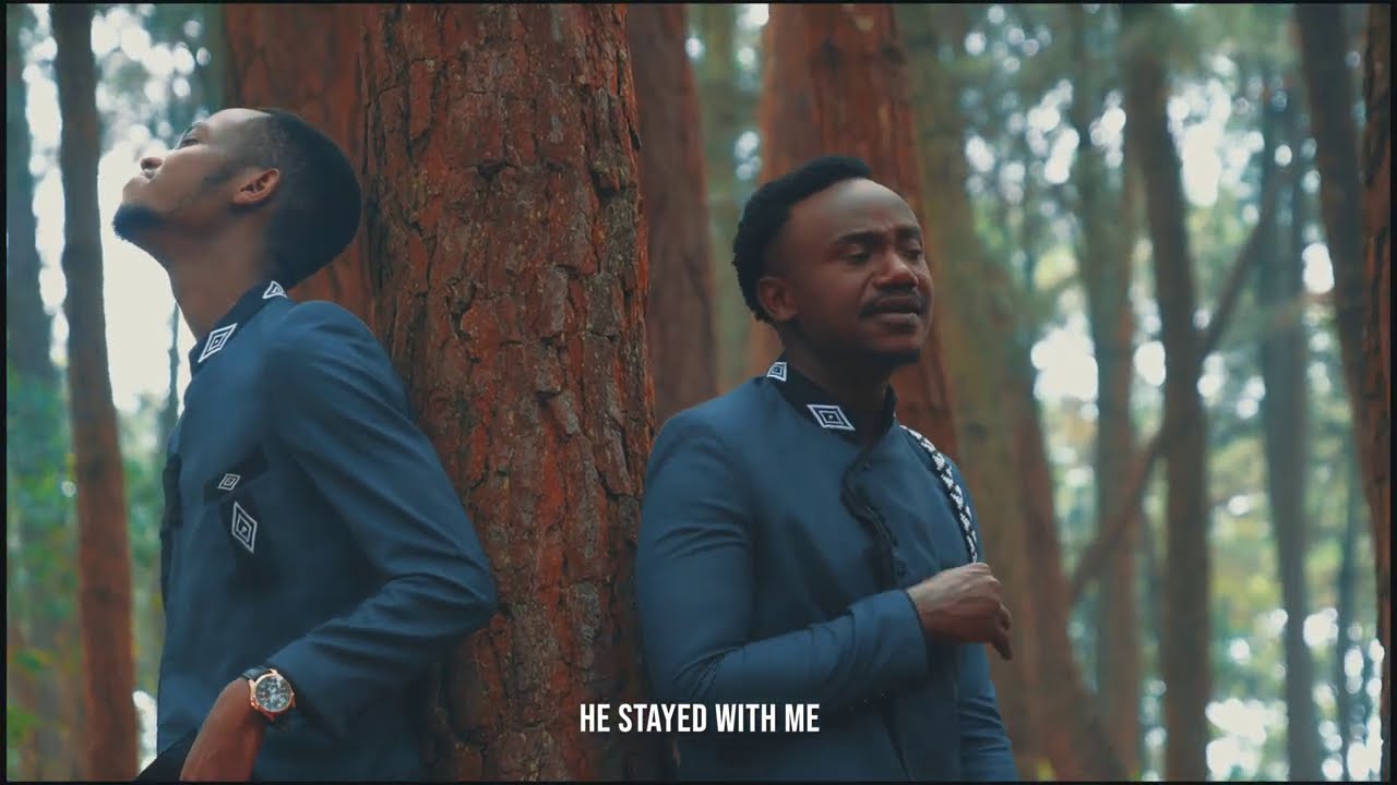 Emmy vox - Umutuzo Ft Mani Martin (Official Video)