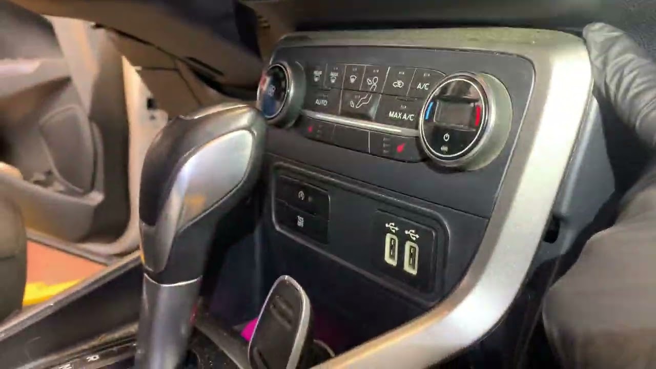2018 Ford EcoSport - Cabin Air Filter Replacement #diyautorepair, #mechanic, #carlife, #autolife
