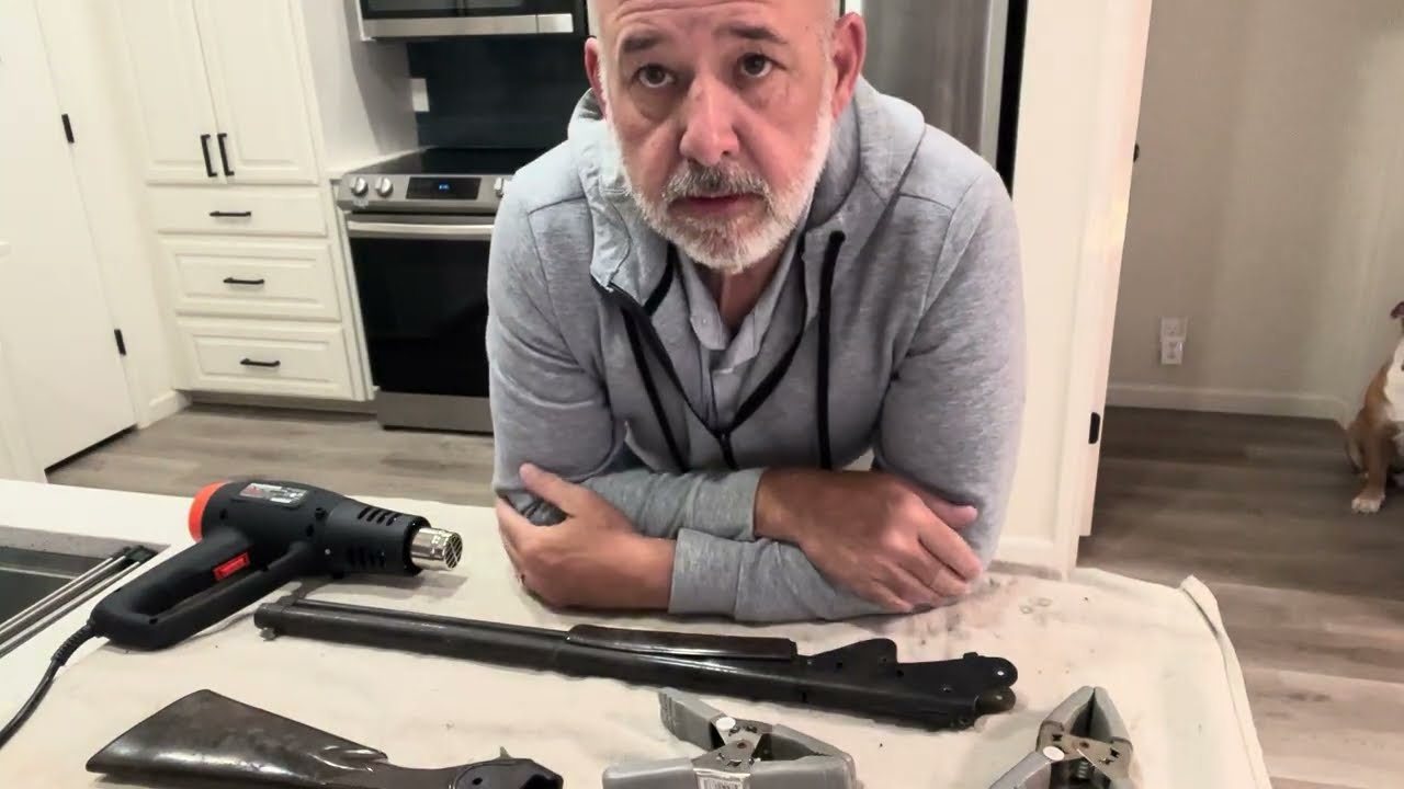 Fixing a Warped 68 year old 1958 Daisy Red Ryder Stock (Heat Gun Method)