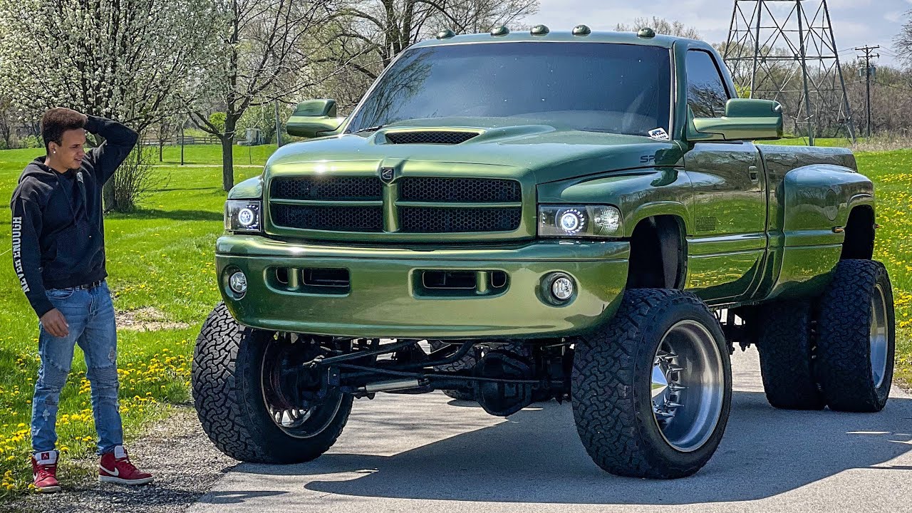 My Grandpa bought the BADDEST 2nd Gen Dually on the planet!