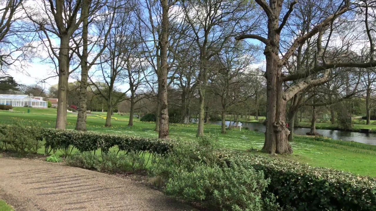 Gunton Hall and Lake Warner Leisure Hotel 4K
