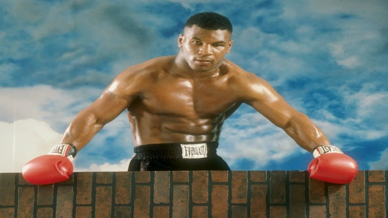 Mike Tyson - Defensive Skills of The Undisputed King