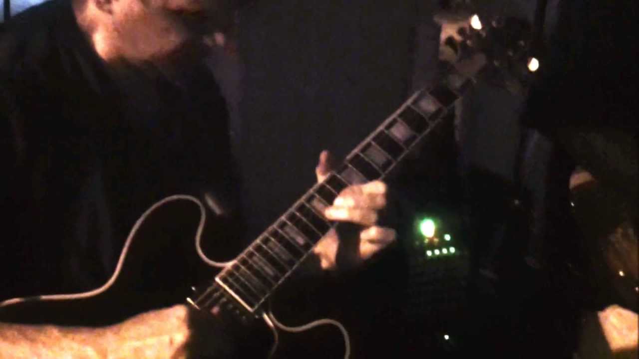 Paul Helou electric blues solo