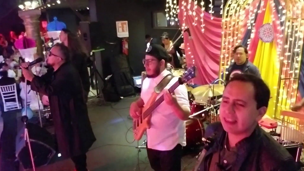 Hijos del Reverendo totalmente en vivo (Temas enganchados)