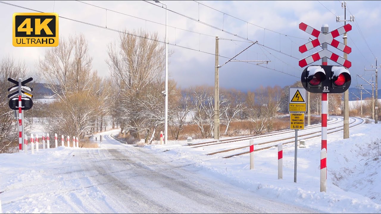 2022: Polskie Przejazdy Kolejowe | Polish Railroad Crossing ★ 4K ★