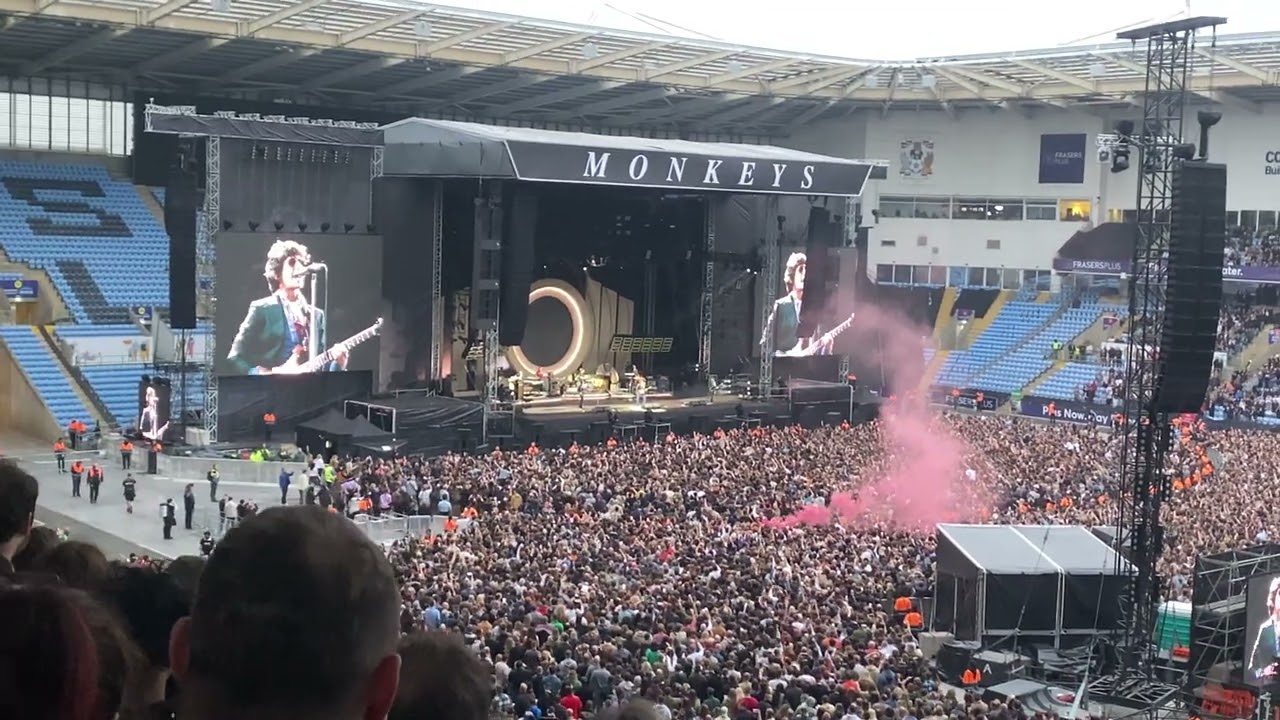 Arctic Monkeys - Brianstorm (Coventry Building Society Arena on 31/05/23)
