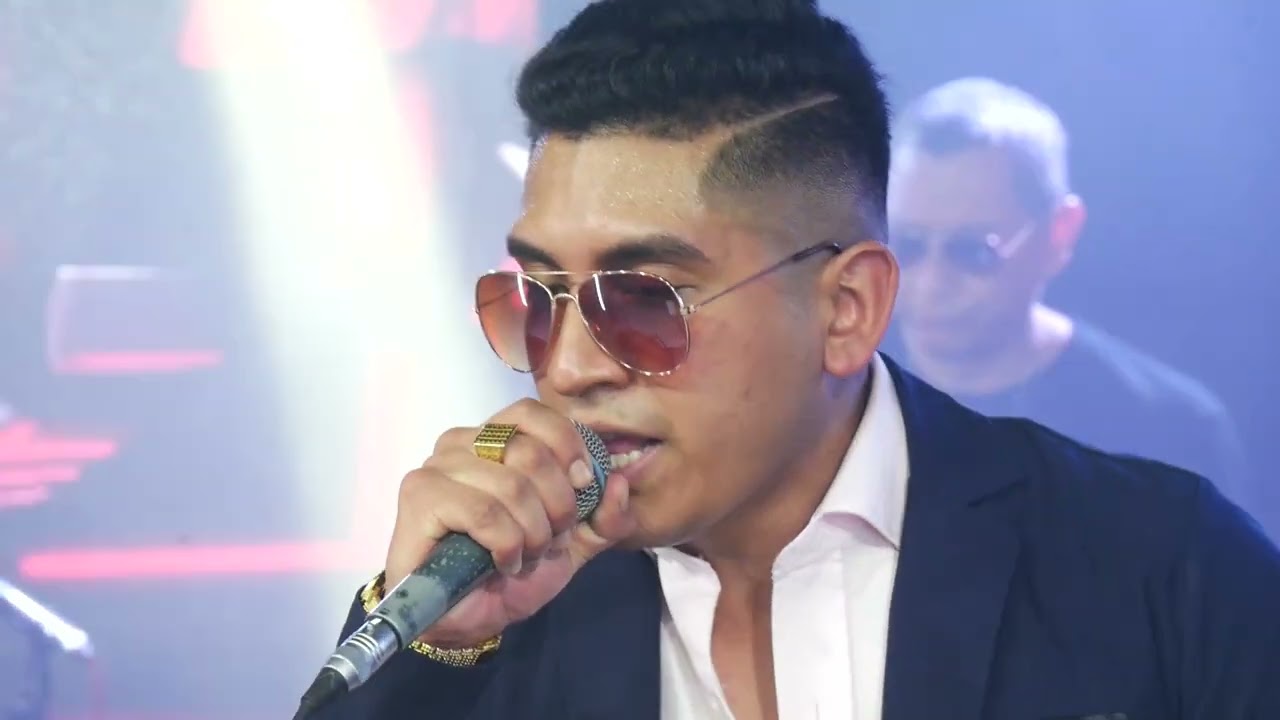Una Mujer como Tu - Ayrton Laura (Sesión en Vivo)