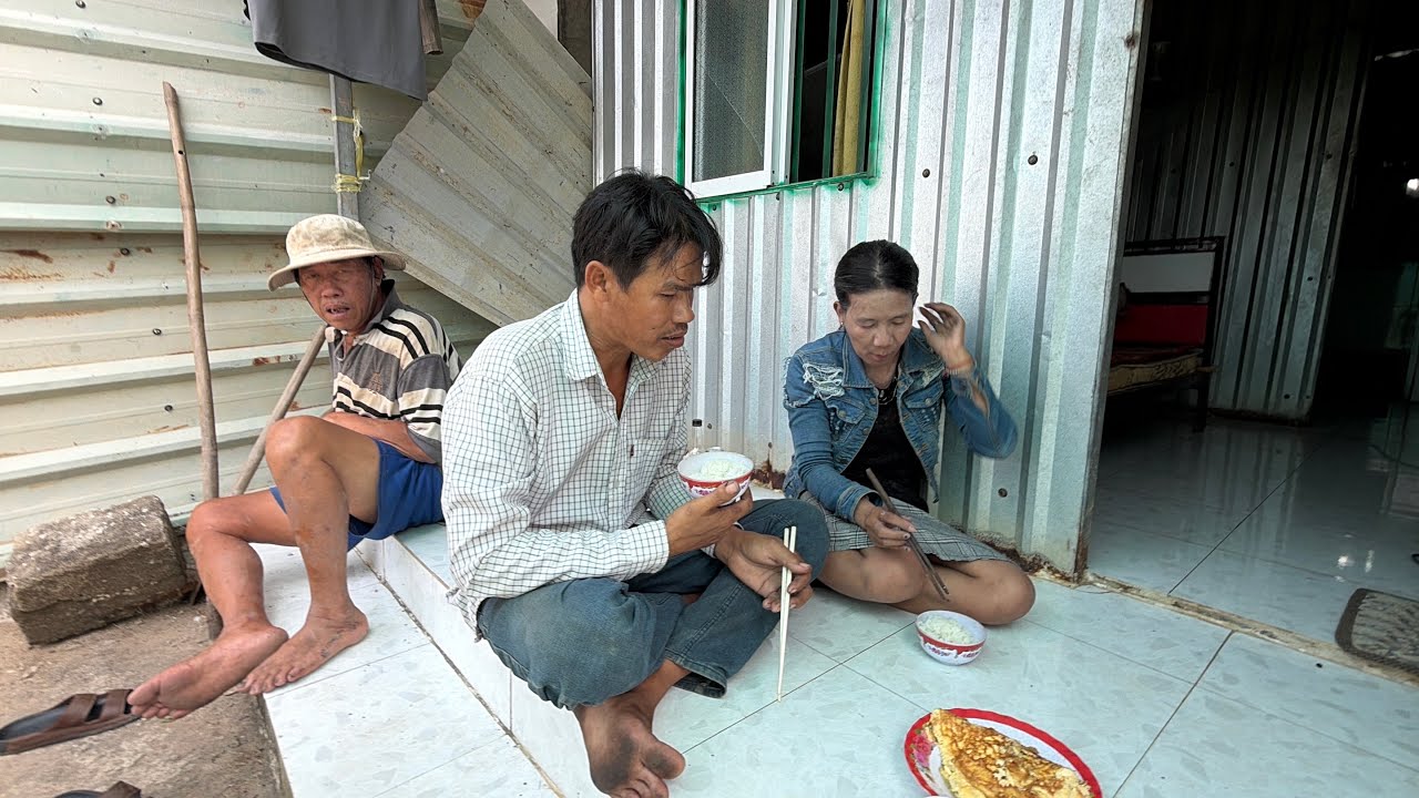 Bái phục với cách chiên trứng kiểu mới của Quy làm anh khanh cũng nổi Óc cục..!
