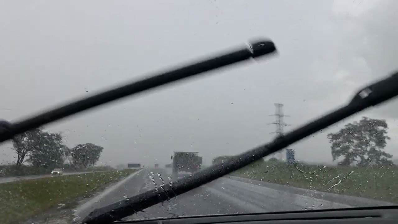 Chuva forte na rodovia campinas mogi .. SP 340