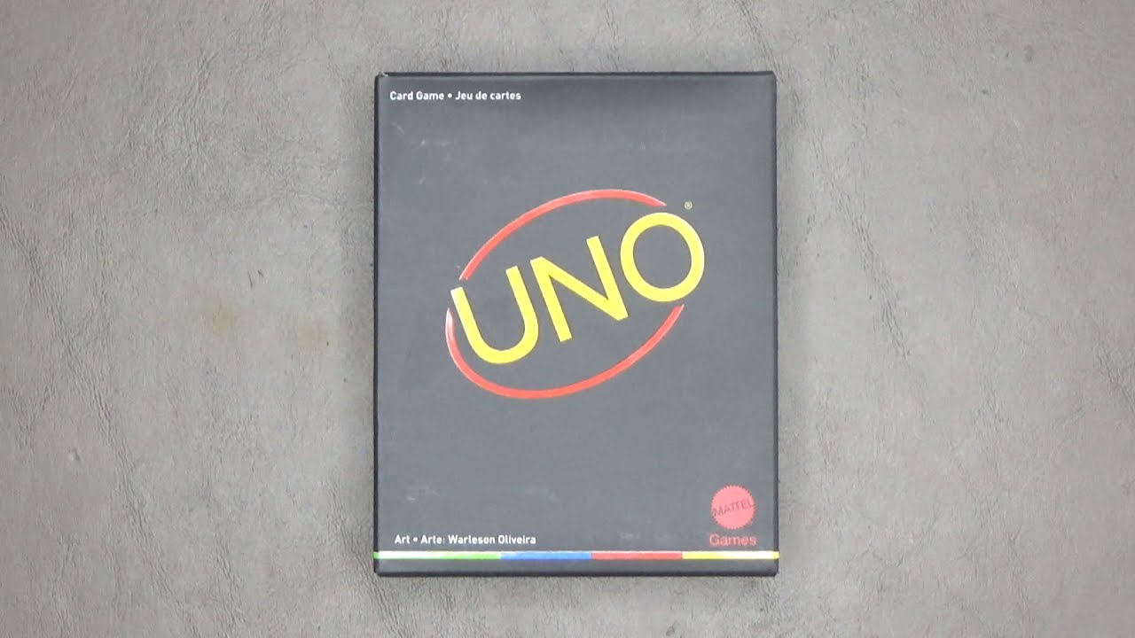 UNO Minimalista Card Game Opening