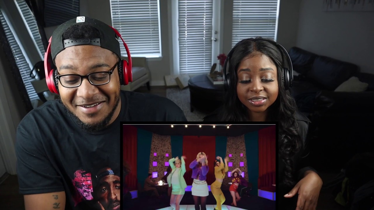 Dua Lipa- Break My Heart (reaction)