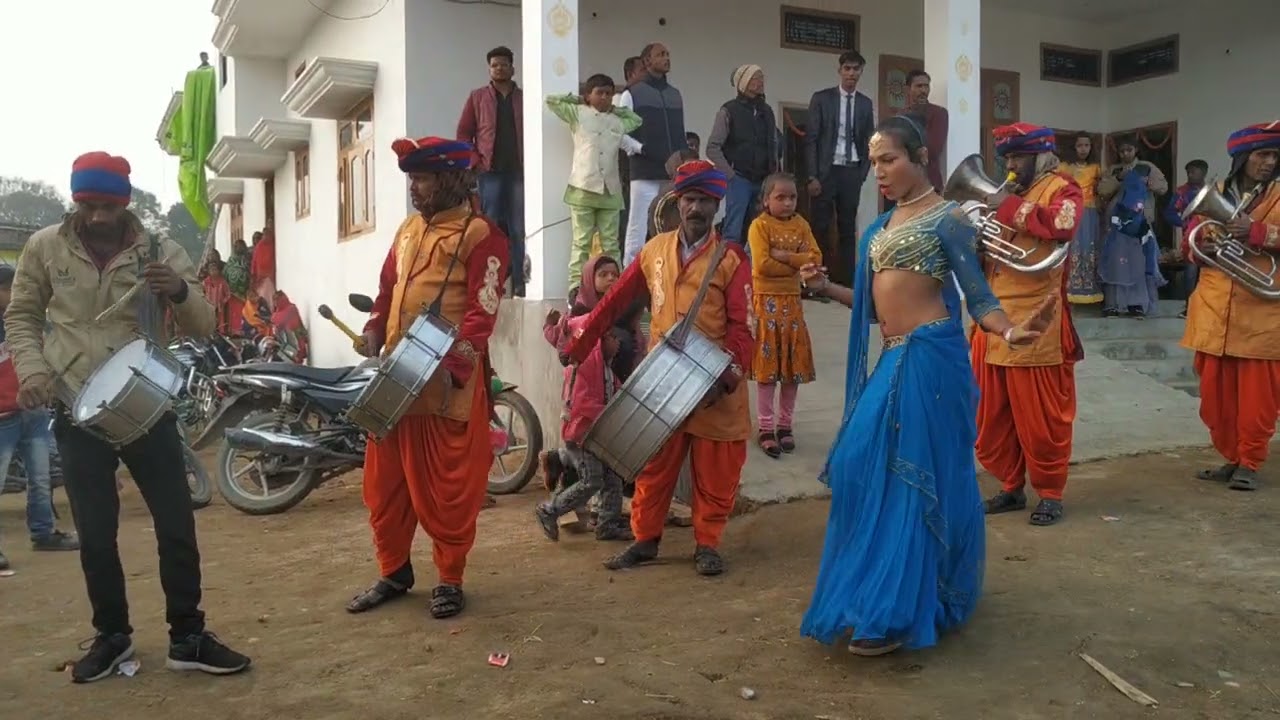 Phekoo Band Bhitauli Bazar Maharajganj 9839435779,8795801548