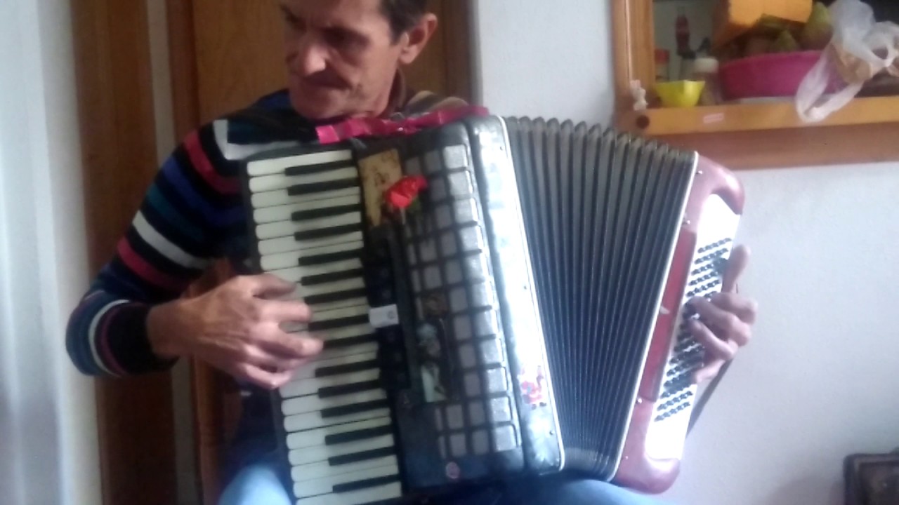 Manolo escobar ay caridad acordeón