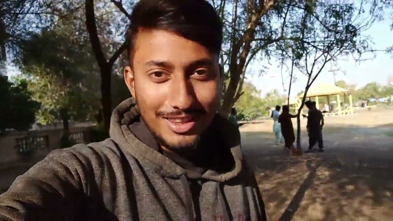 First time public me vlog shoot kya😲🫣