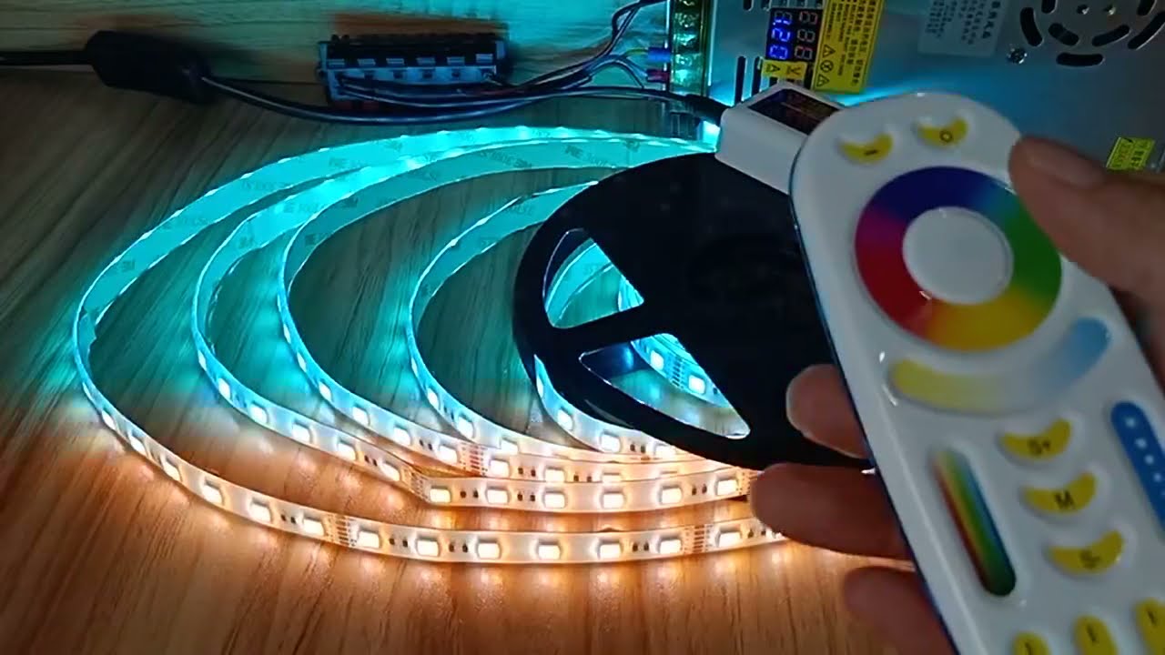 DC24V 5in1 RGBWW+W 84LEDs/m Low Power Consumption LED Strip Light