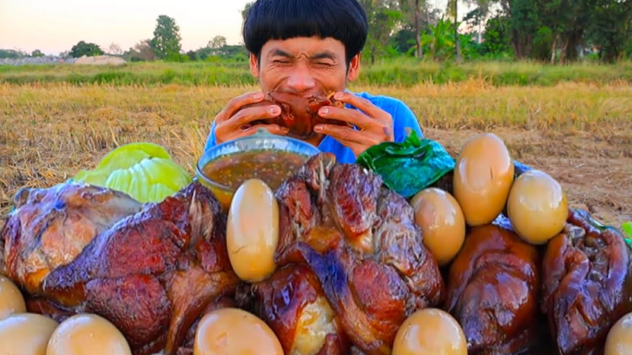 ขาหมูพะโล้น้ำจิ้มรสเด็ดแกล้มผักสดแซ่บคักขนาดครับพี่น้องMUKBANG EATING SHOW/โก้อีสานพาแดก