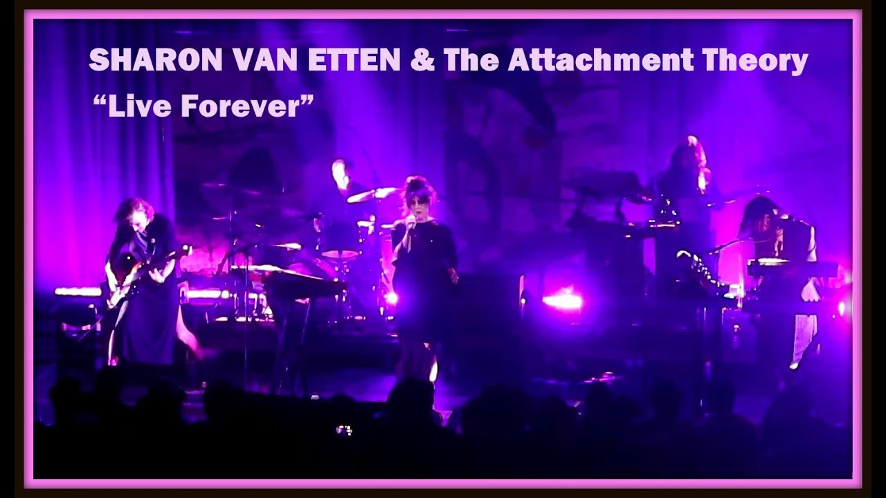 SHARON VAN ETTEN & The Attachment Theory - Live Forever - Live @ Paris (2025)